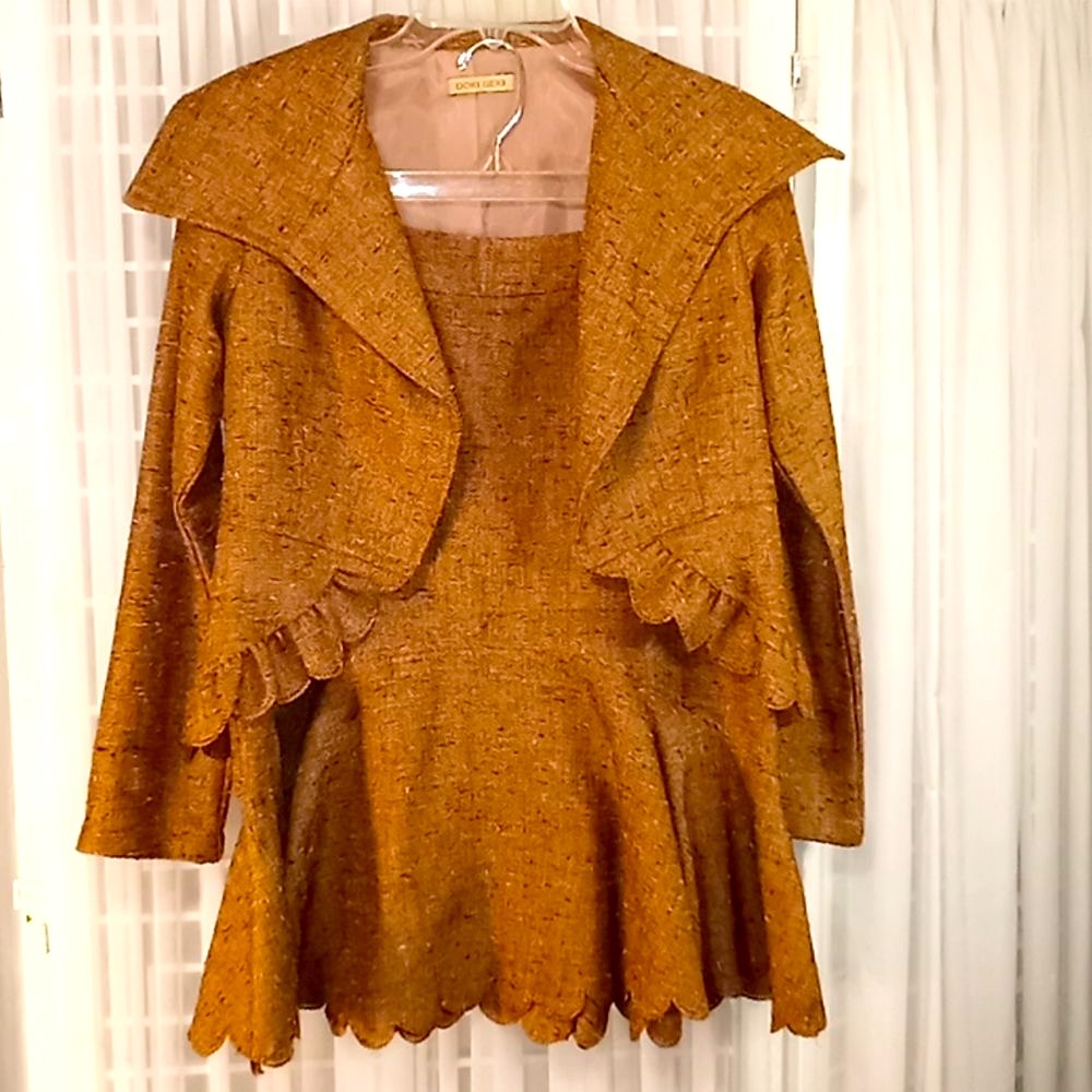 Doki Geki mini skirt jjacket set size M.